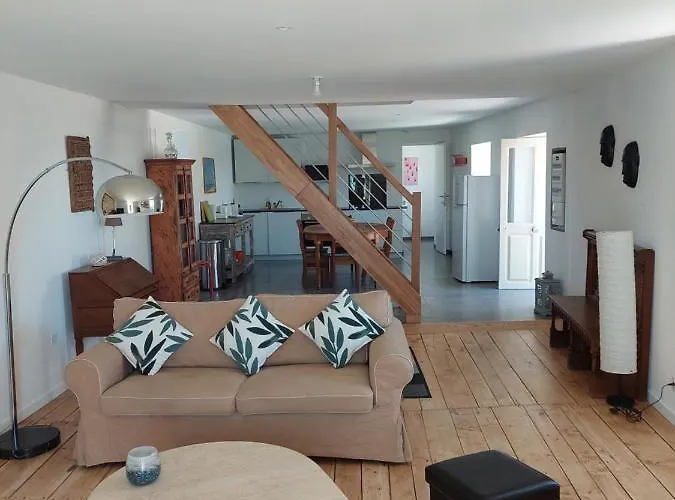 Maison Avec Magnifique Vue Et Piscine Privative Saint-Félix-de-Lunel